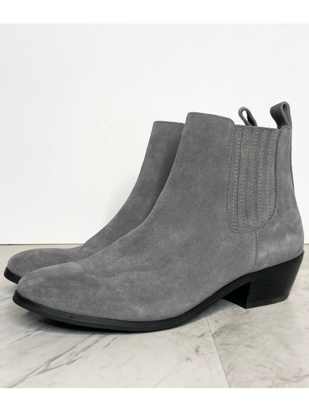 New! Blondo Sydney Gray Chelsea Ankle Bootie 7 1/2